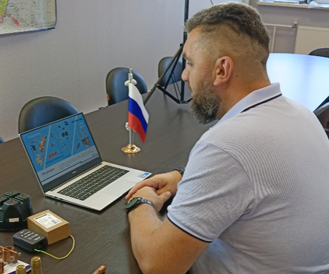 Онлайн-вебинары (бесплатные, еженедельно)